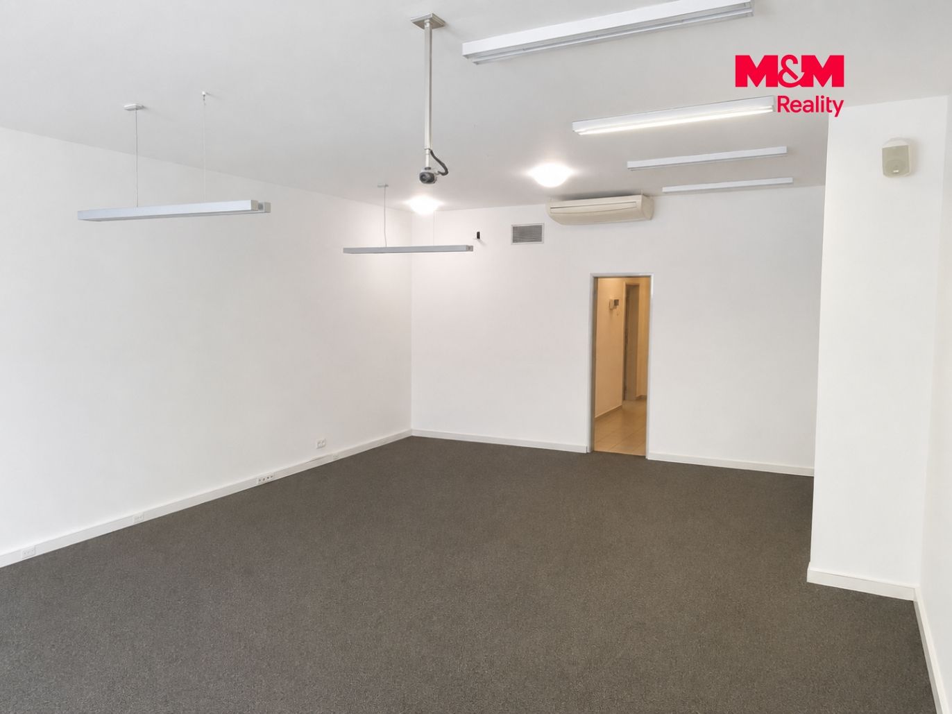 949395 - Pronájem kancelářského prostoru, 90 m², Uhlířské Janovice