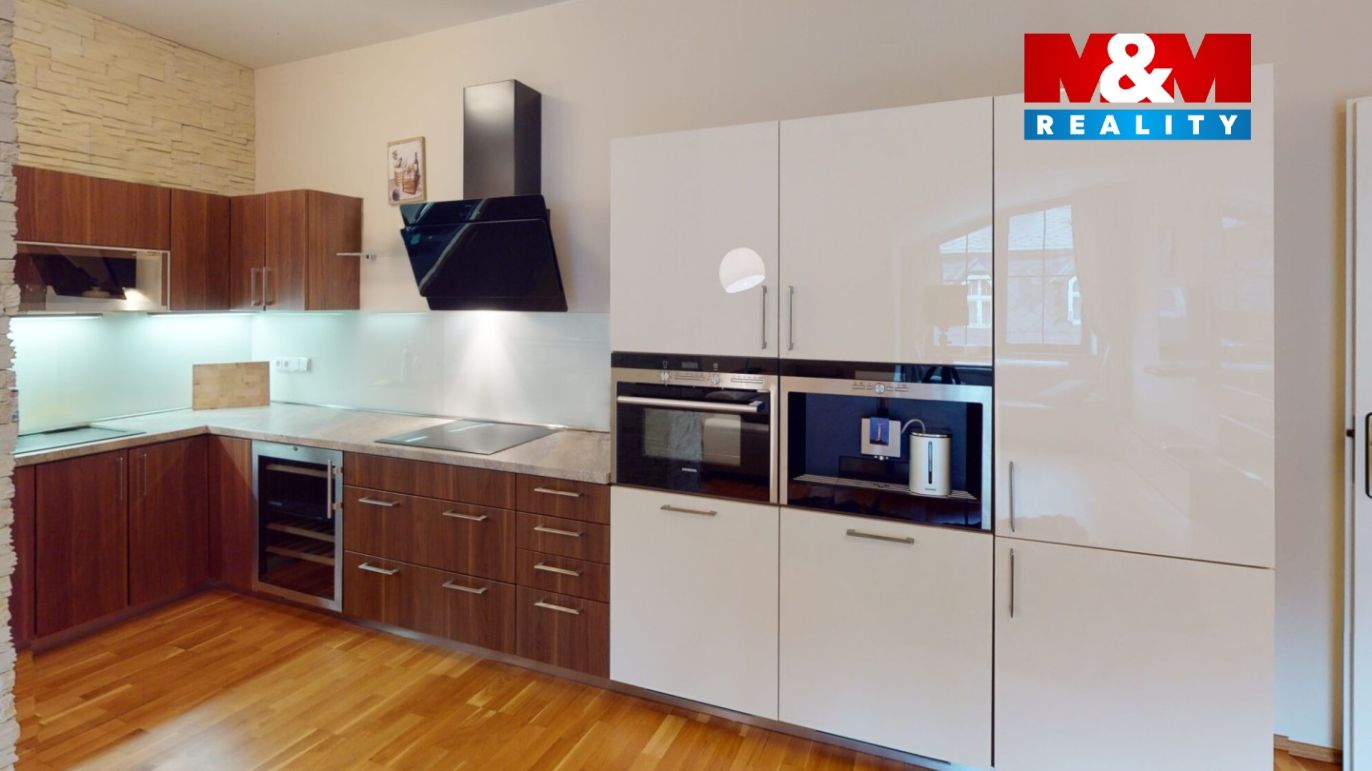 Byt-3kk-111m2-Moravska-Karlovy-Vary-Kitchen-scaled.jpg