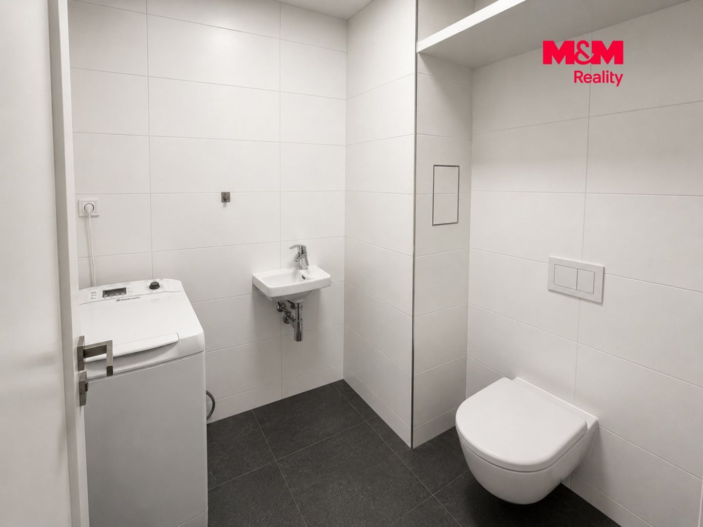 vPronájem bytu 2+kk, 52 m², Praha, ul. Limuzská