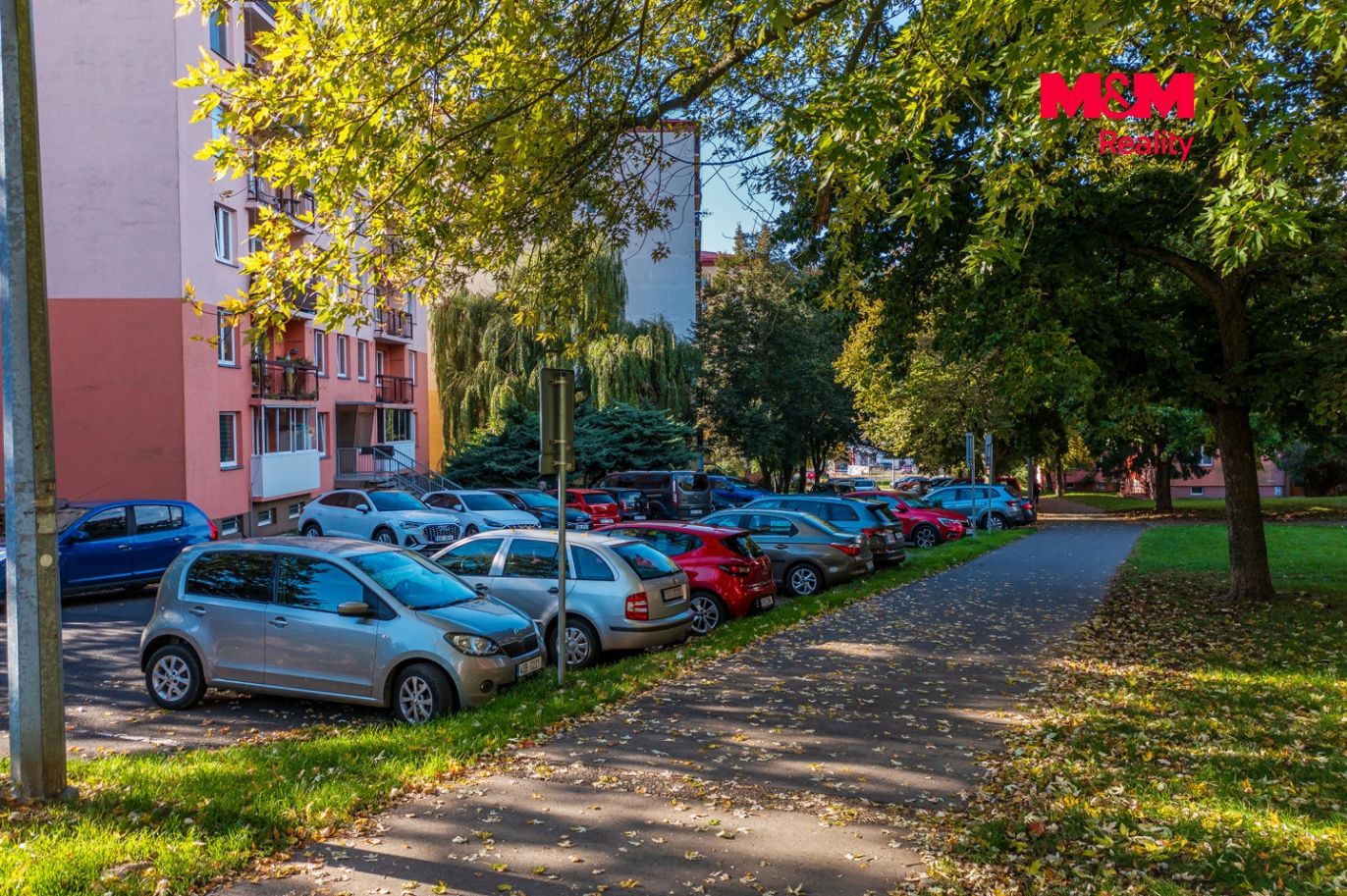parkování před domem