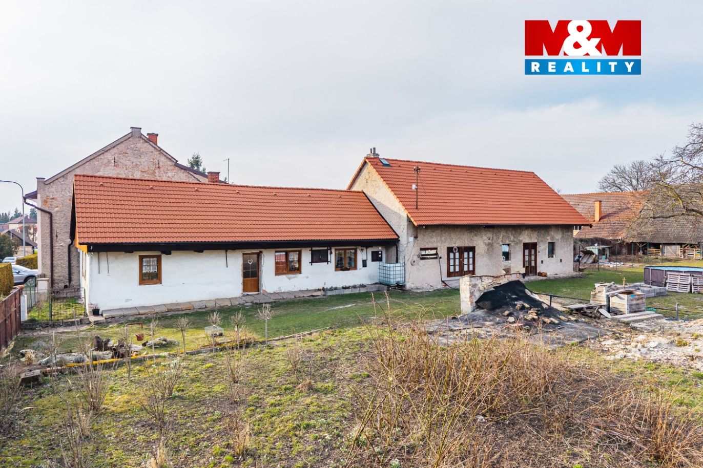 dům