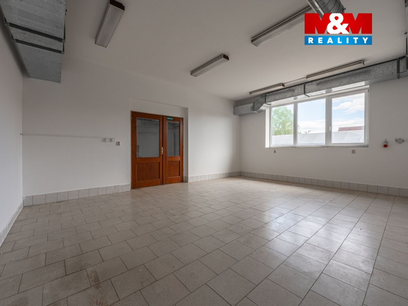 KOMERCNI PROSTORY MILOVANICE-38.jpg