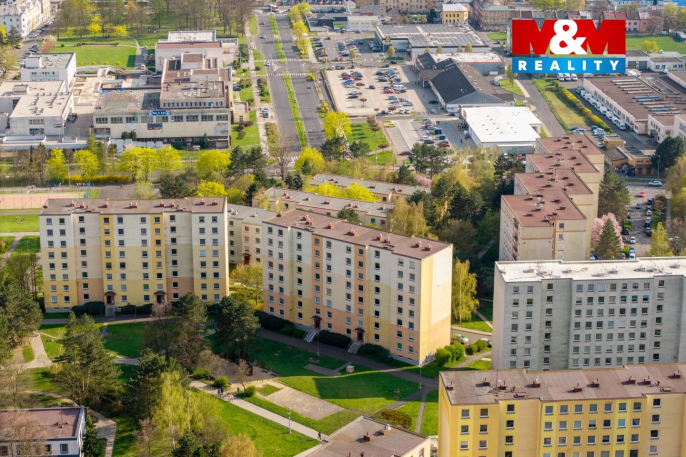 Pohled na dům a okolí