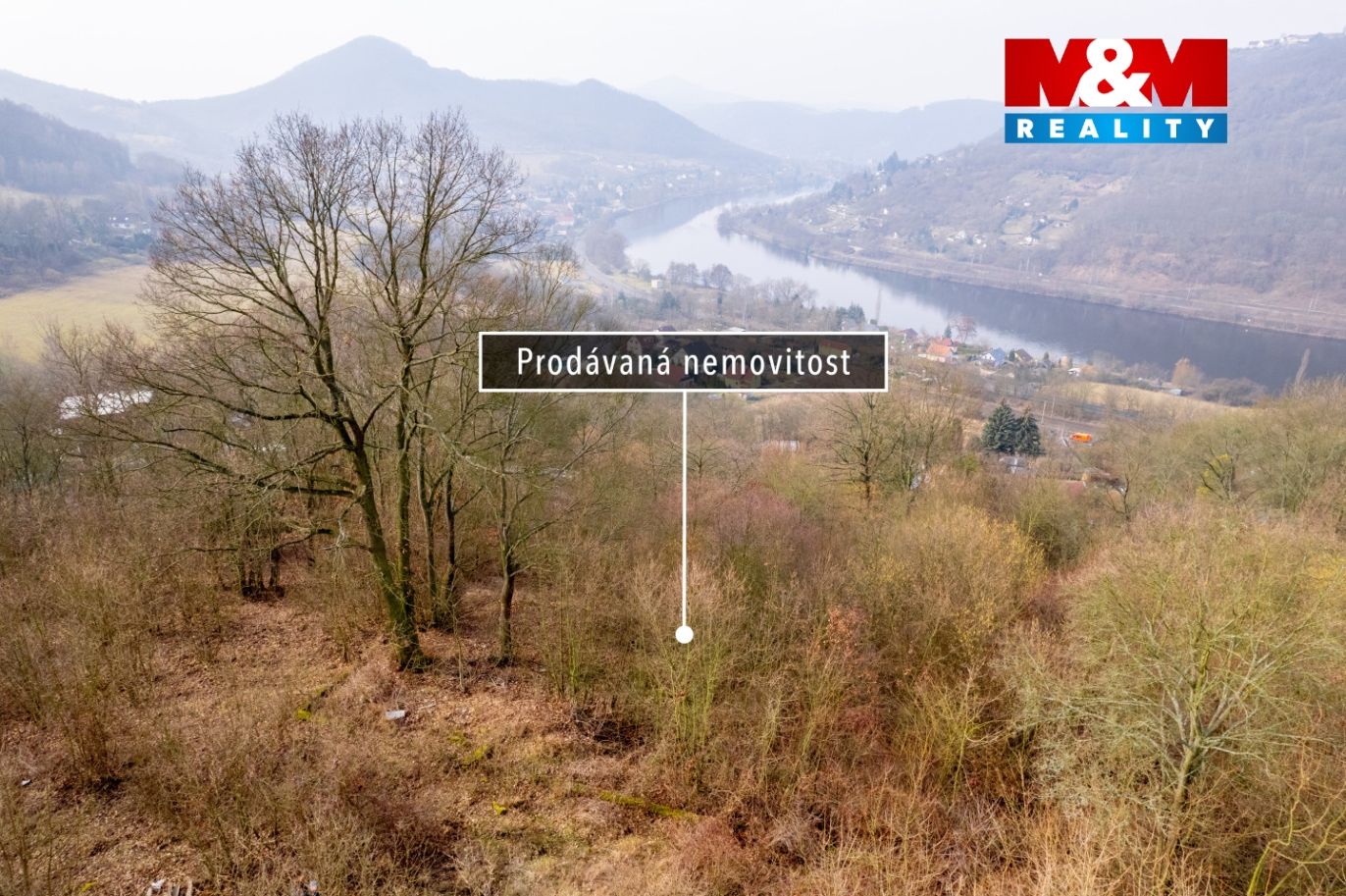 Pohled na prodávaný pozemek