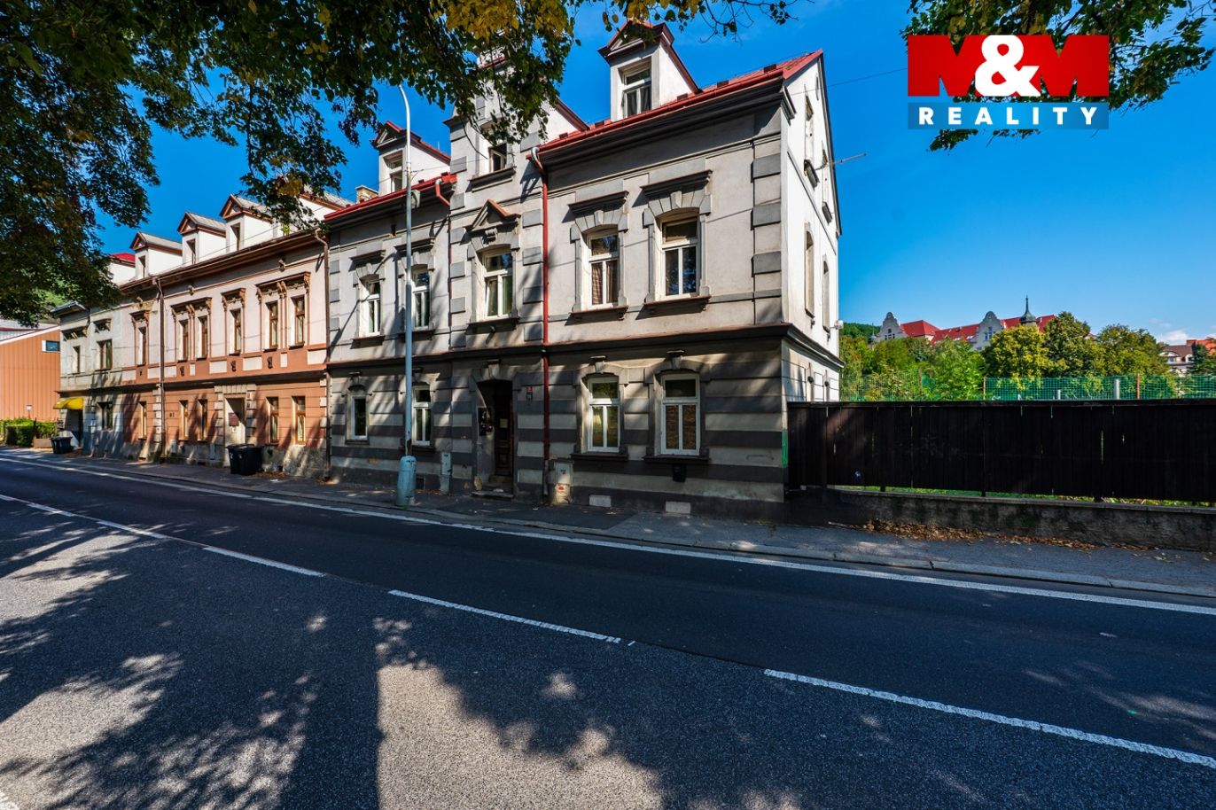 Dům