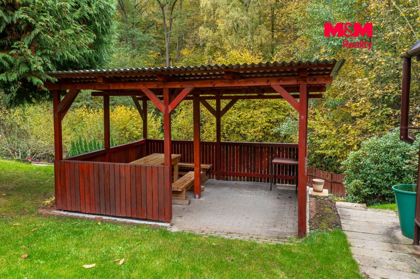 pergola
