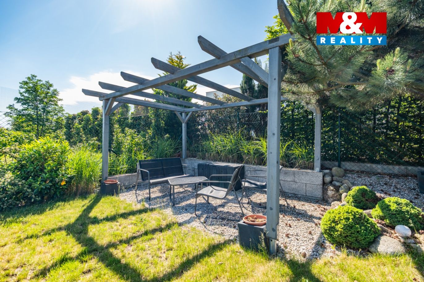 pergola
