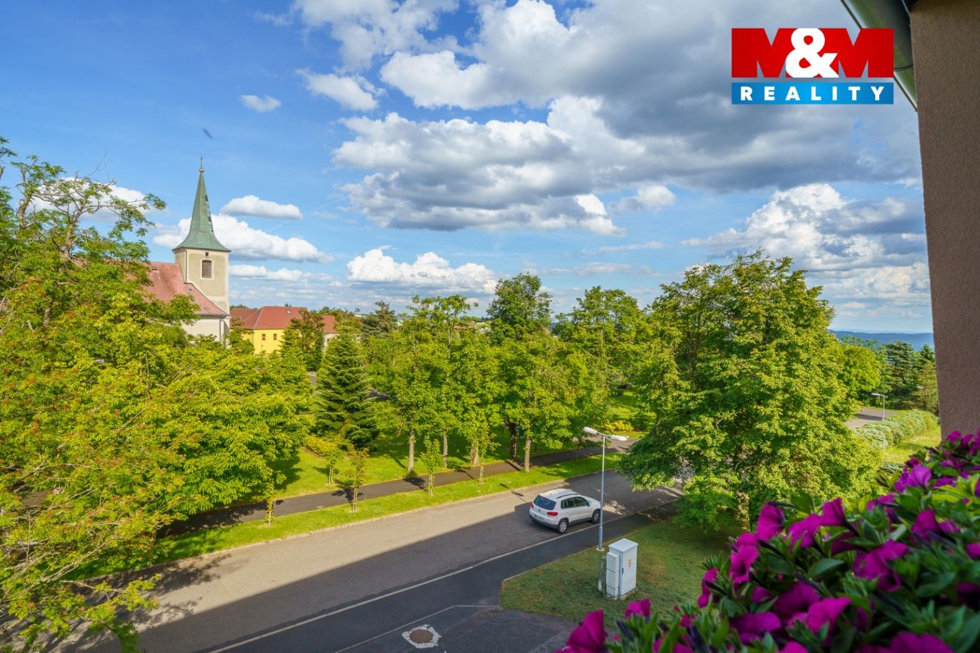 Prodej bytu 3+1, 70 m², Měděnec, ul. Náměstí