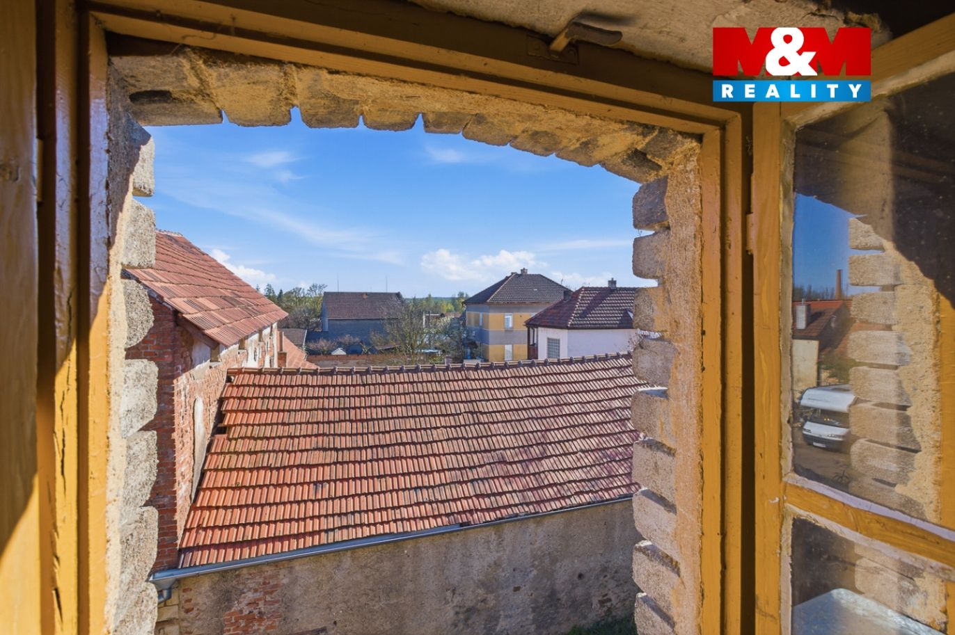 Realitni╠ü fotografie - Kne╠îz╠îeves - Jana Habartova╠ü - 21.jpg