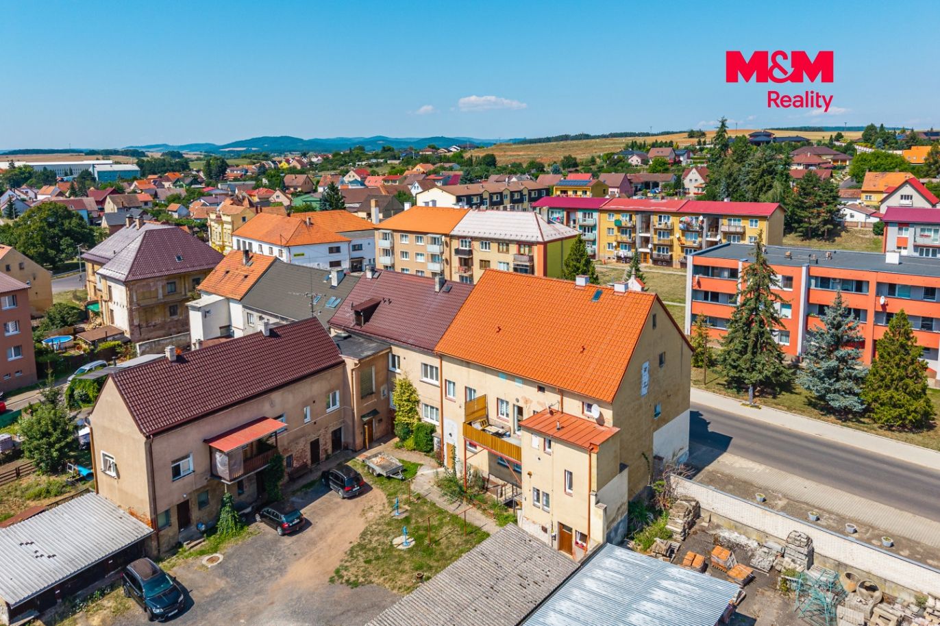 dům
