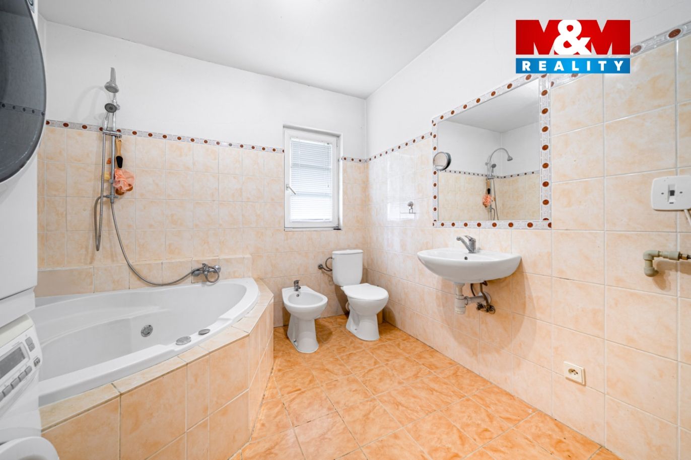 Prodej rekreačního areálu- Kemp, 795 m², Mezirolí