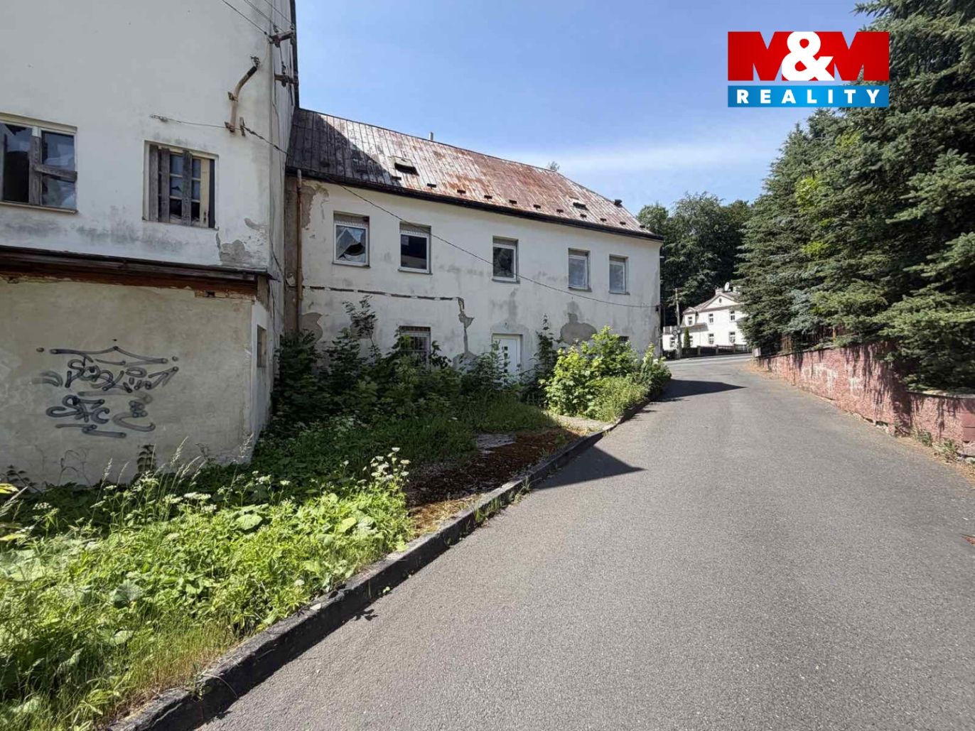 dům