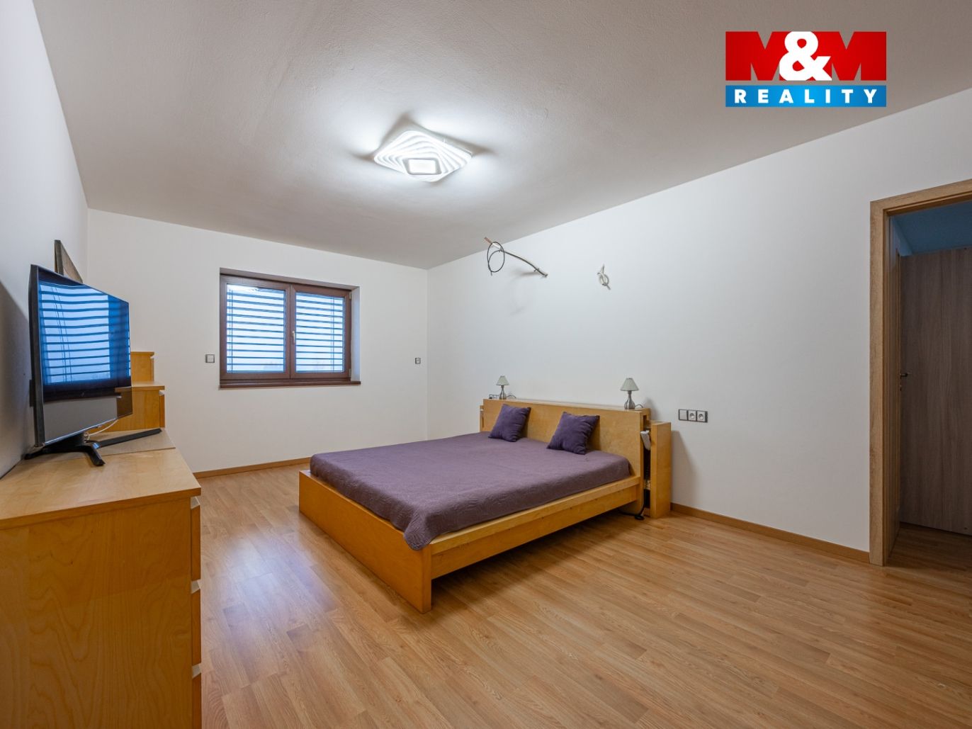 Prodej rodinného domu, 450 m², Neustupov