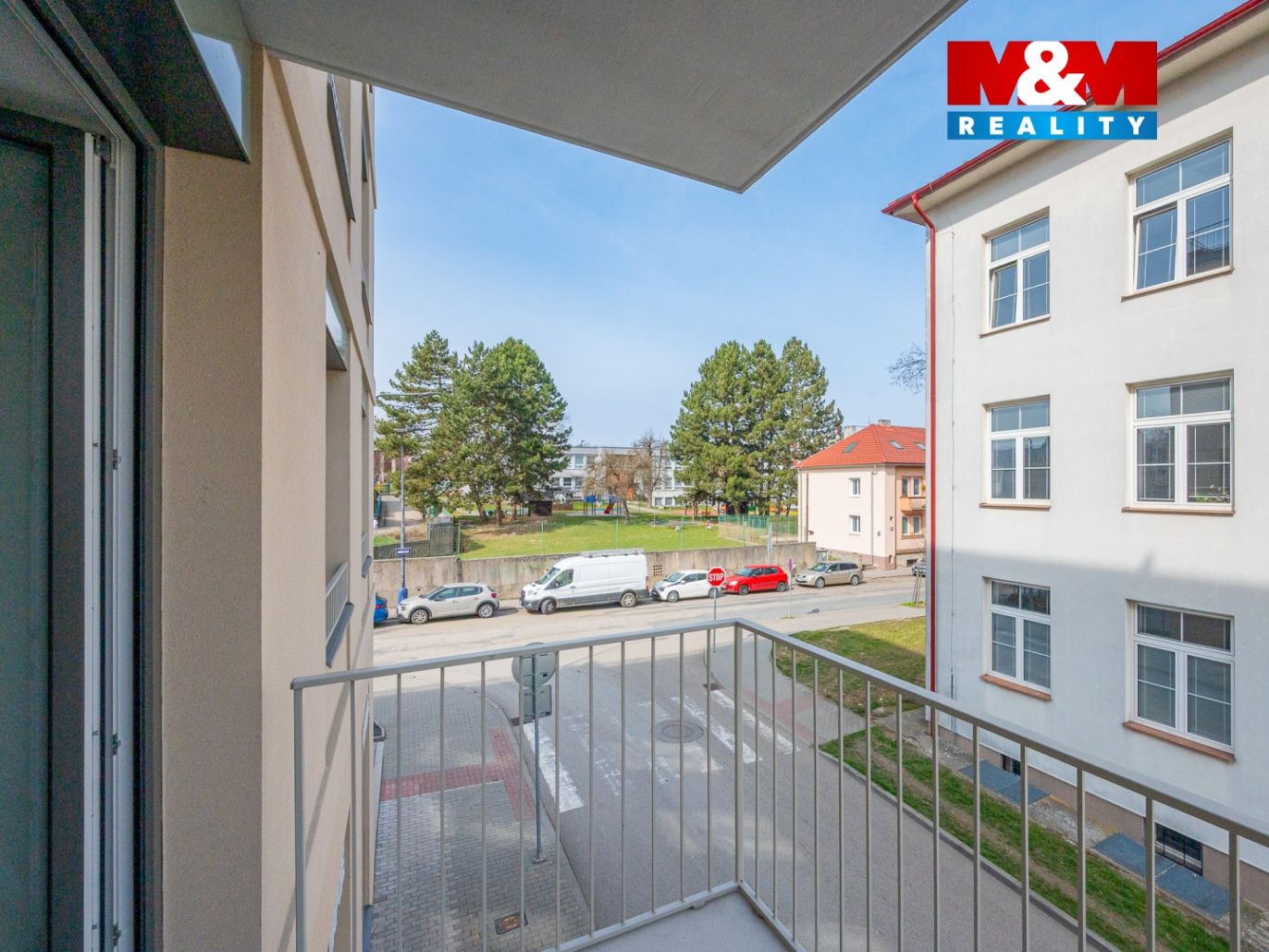 BYT BENESOV DUKALSKA-27.jpg