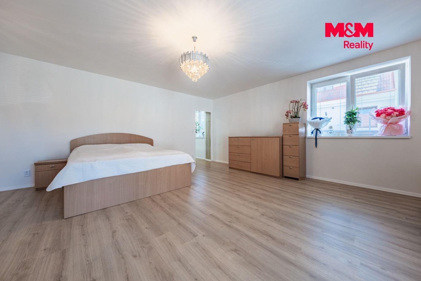Prodej rodinného domu, 379 m², Mukařov, ul. Do Vrchu