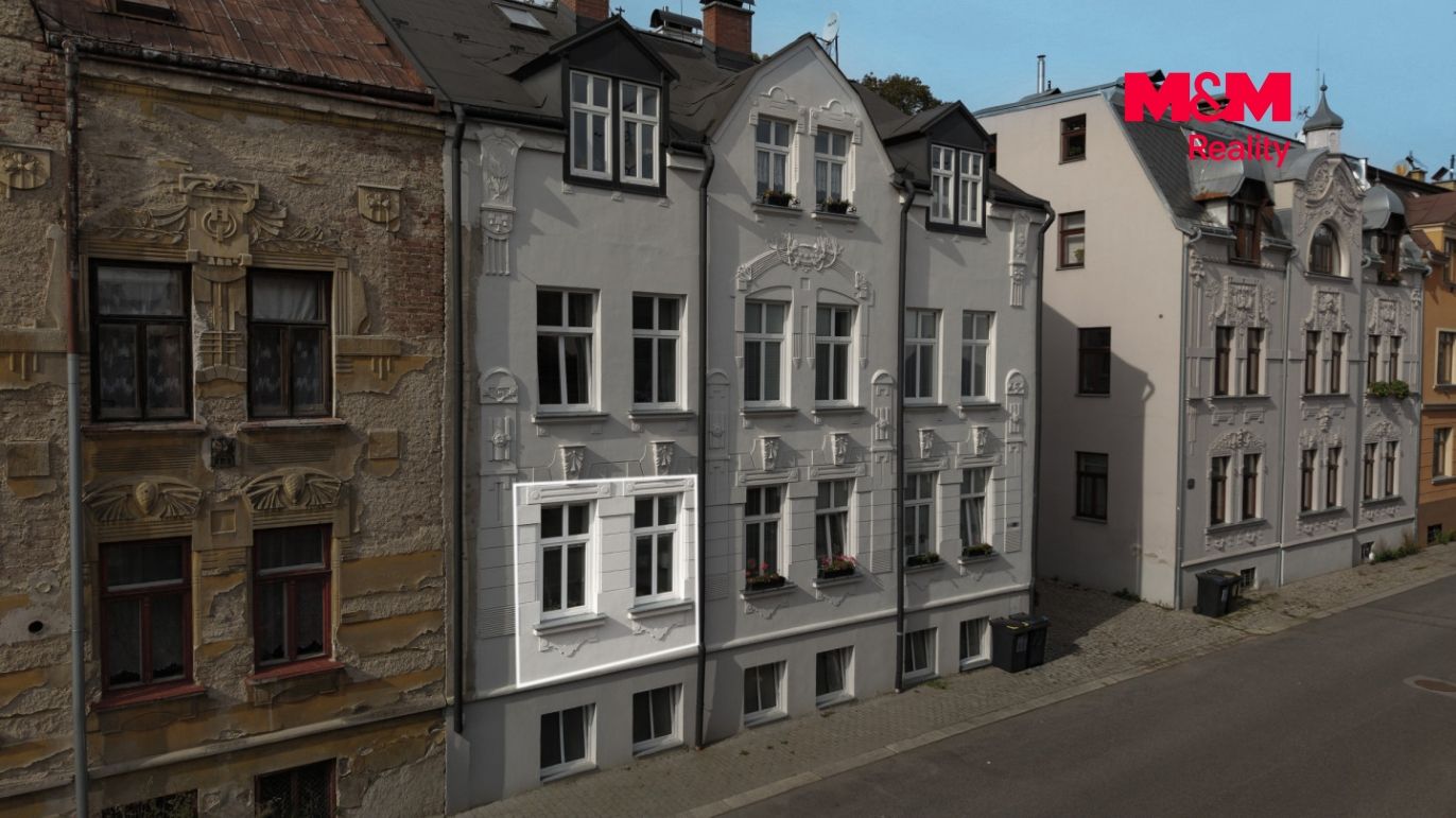dům