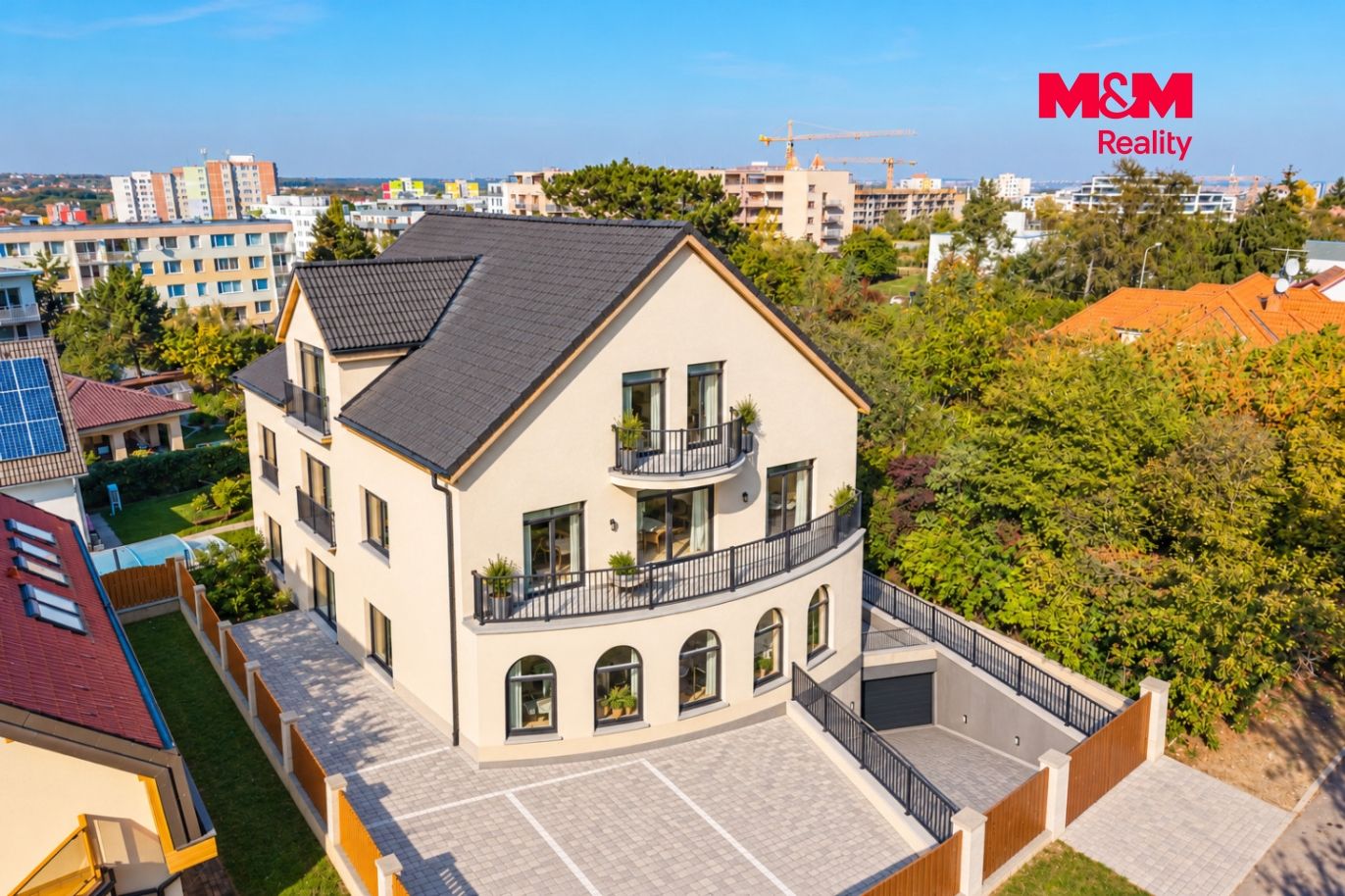 Prodej bytu 4+kk, 145 m², Praha, ul. Pod třešněmi