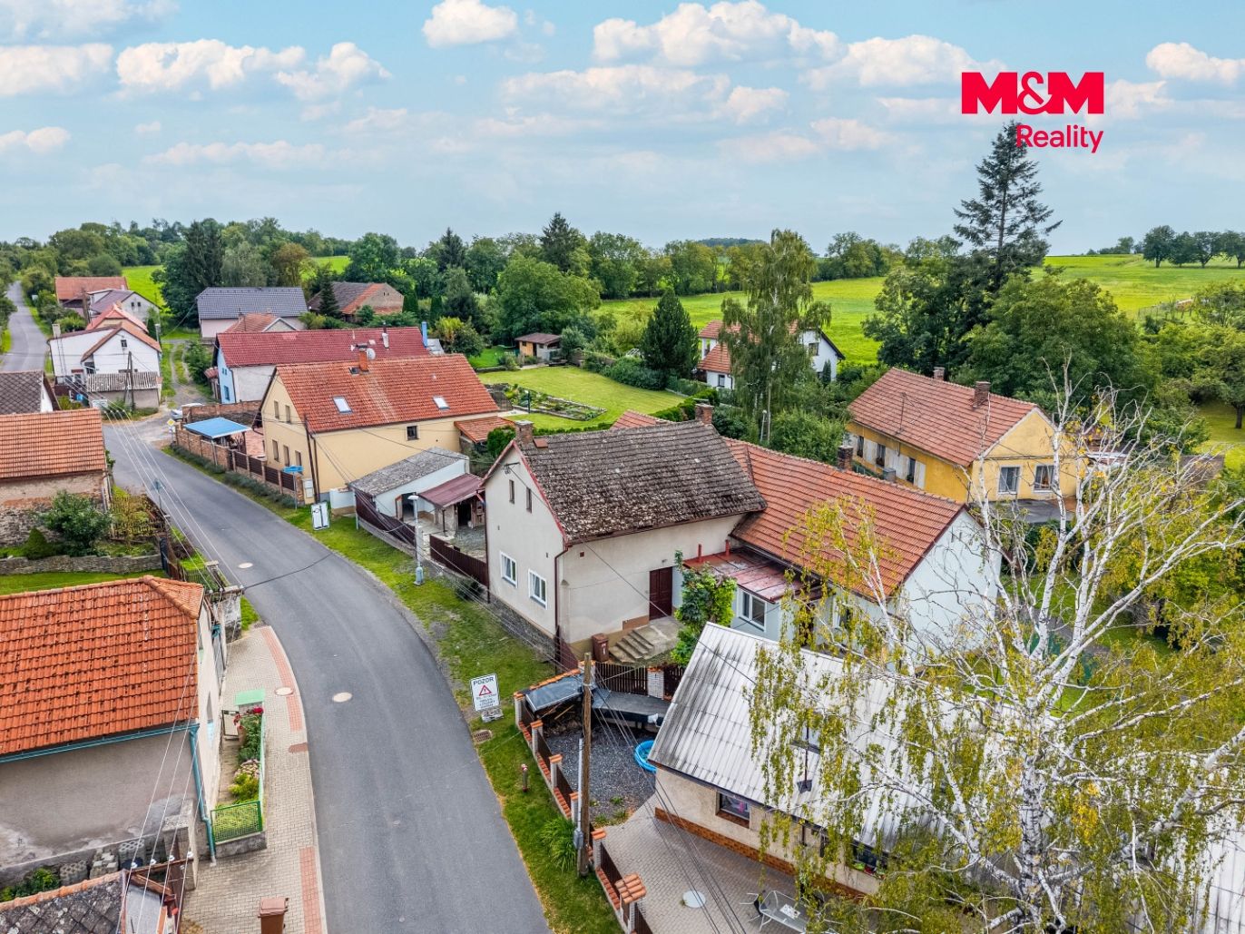 Dům