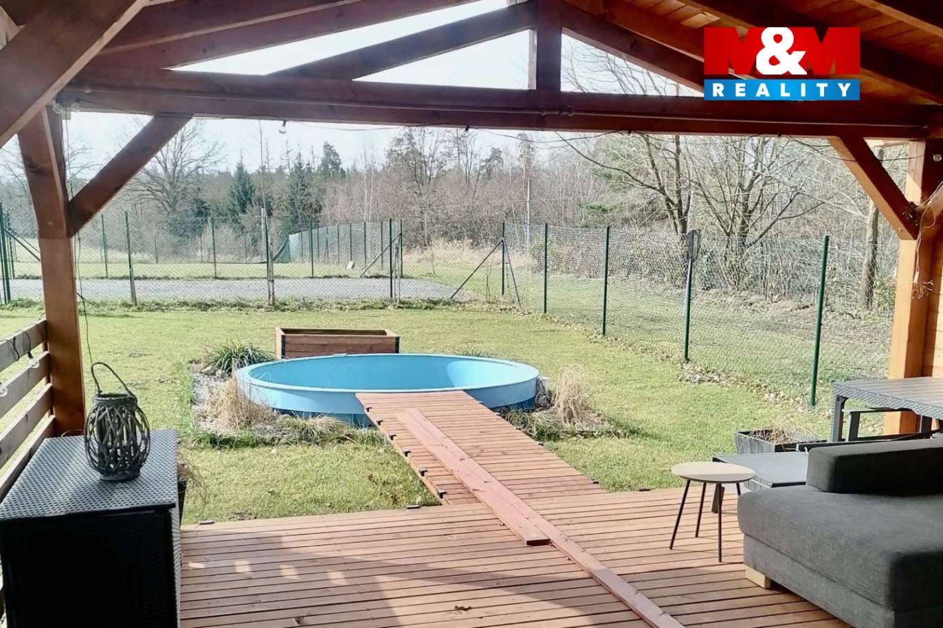 pergola a bazén.jpg
