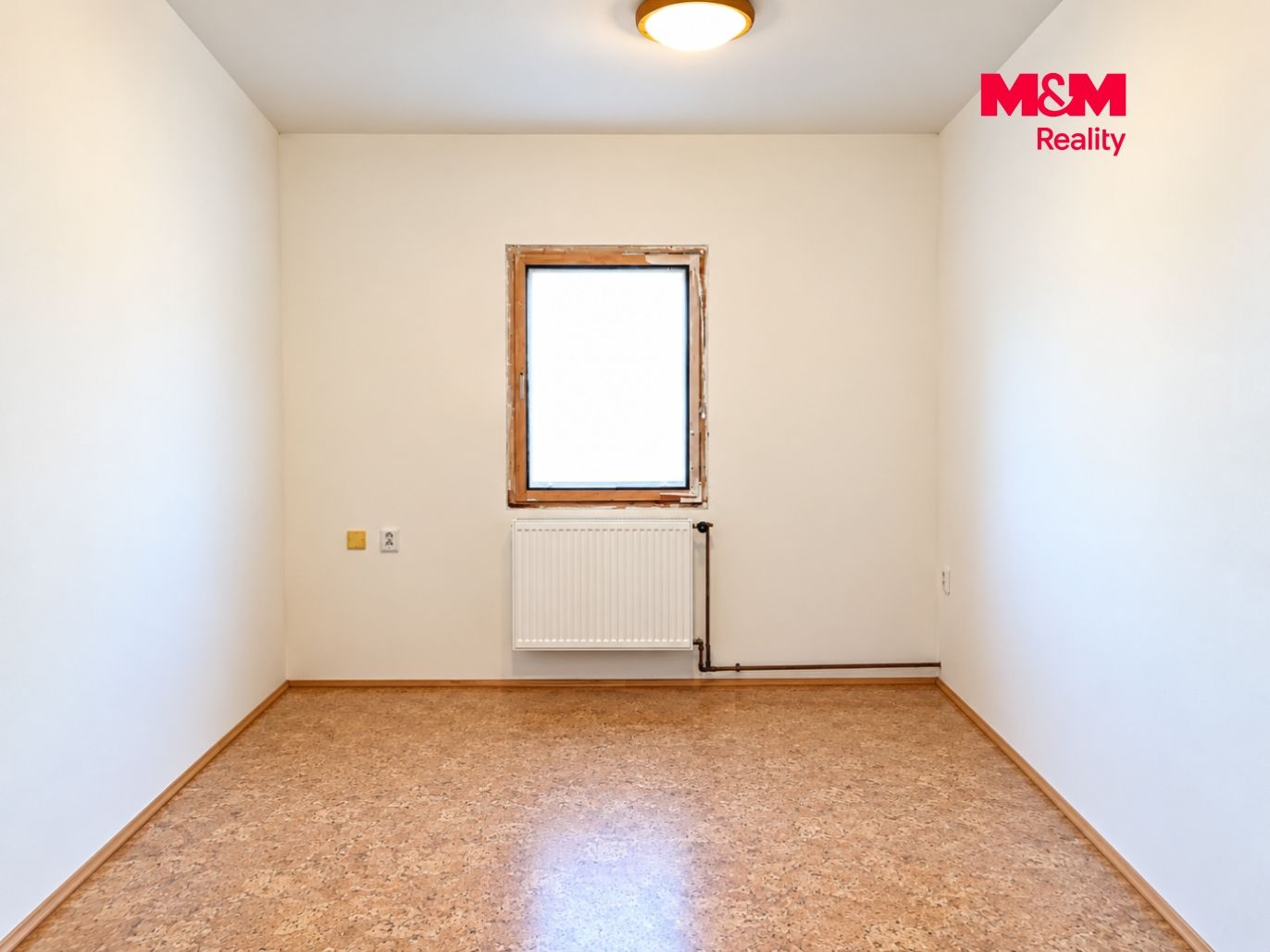 izba Fotografie jsou jemně upravené pomocí AI