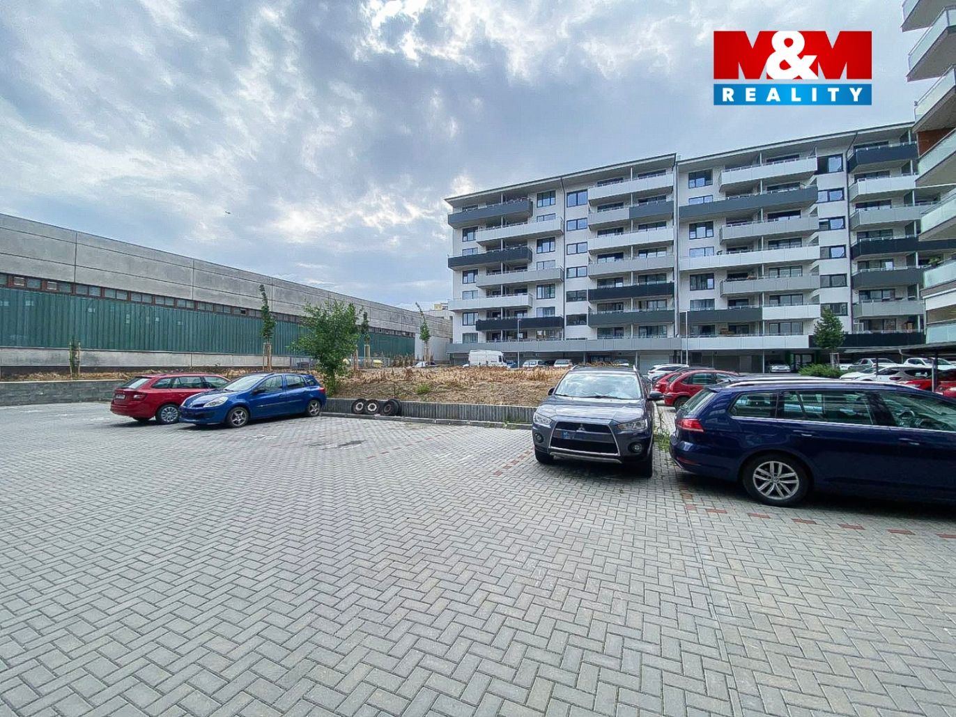 92bd0732-cafd-479f-a632-96ee585d3697.jpg