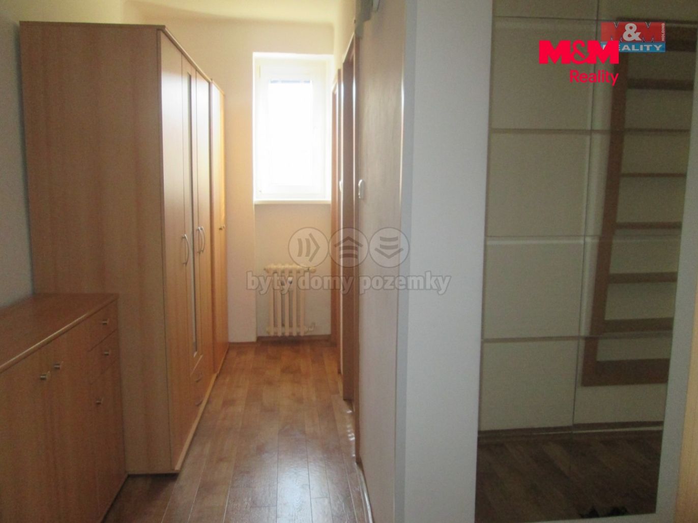 a317cd2a-e303-47c2-9196-2d4d088791bc.jpg