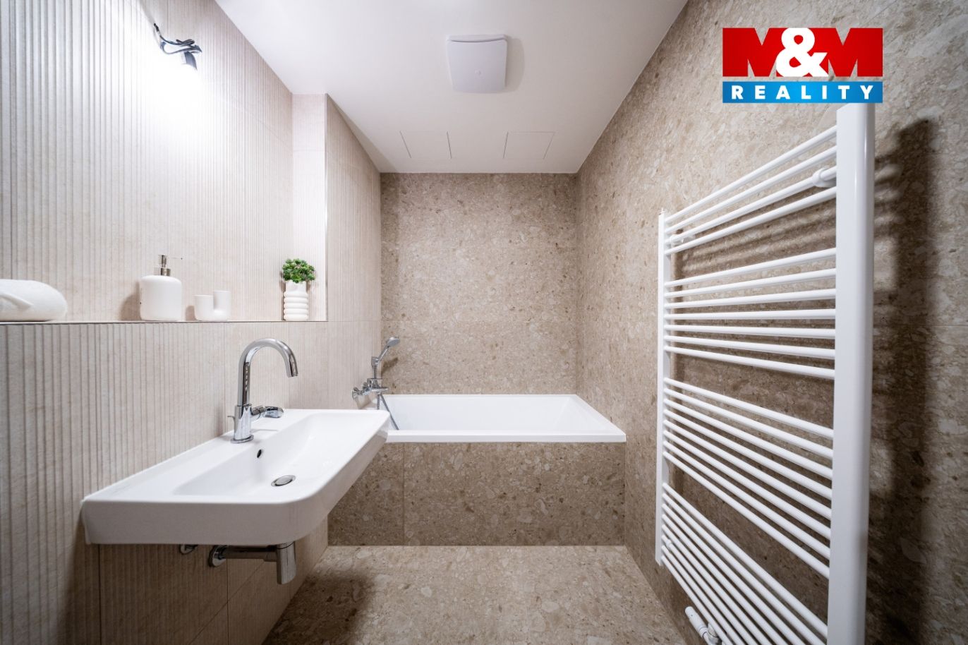 DSC08162 1.jpeg