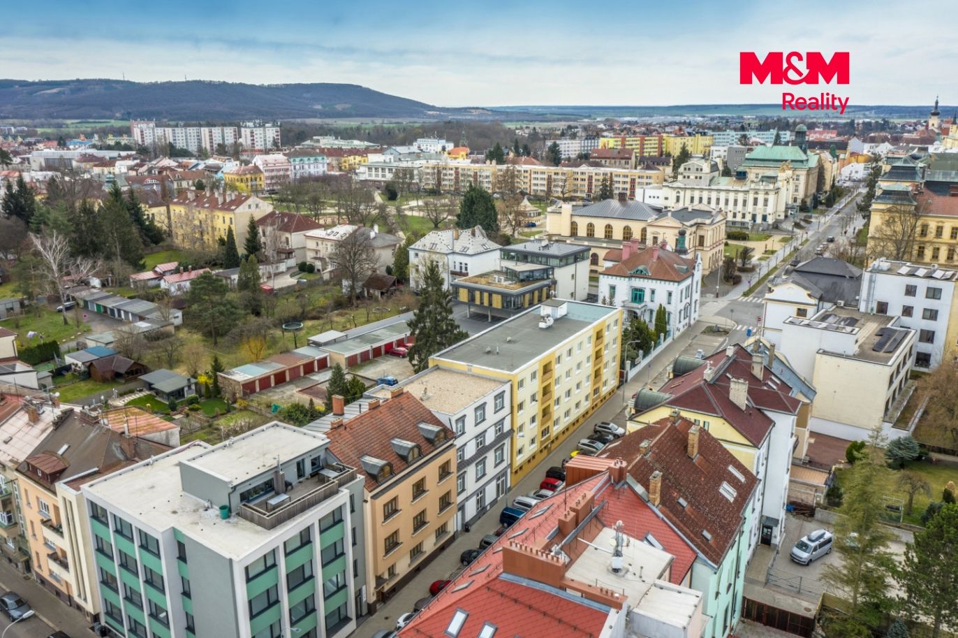 Pohled na dům a okolí