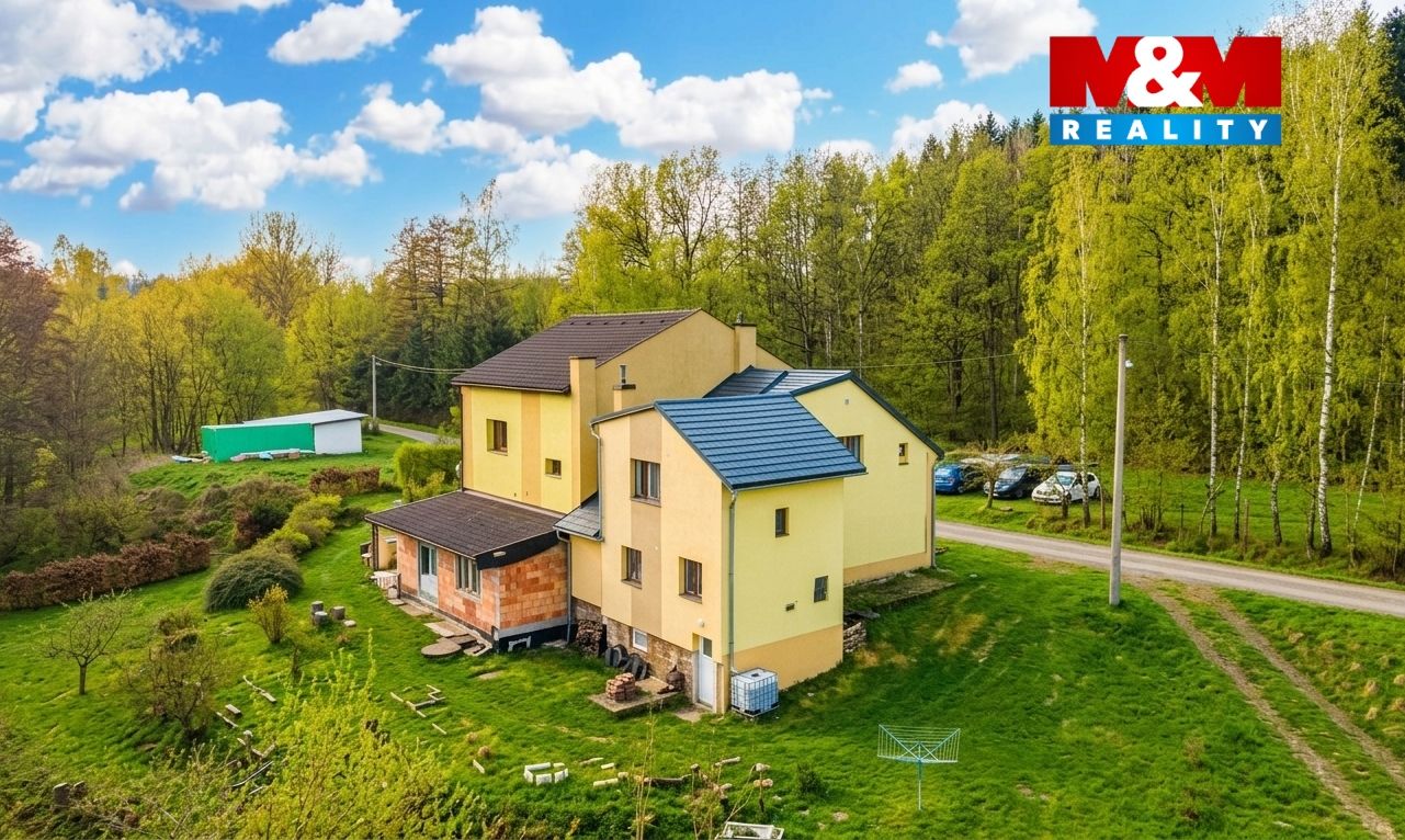 DJI_20251128111451_0095_D-HDR-Edit_tráva.png