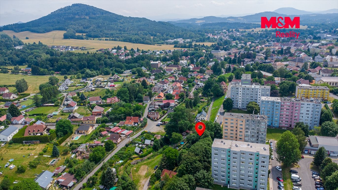 pohled na pozemek