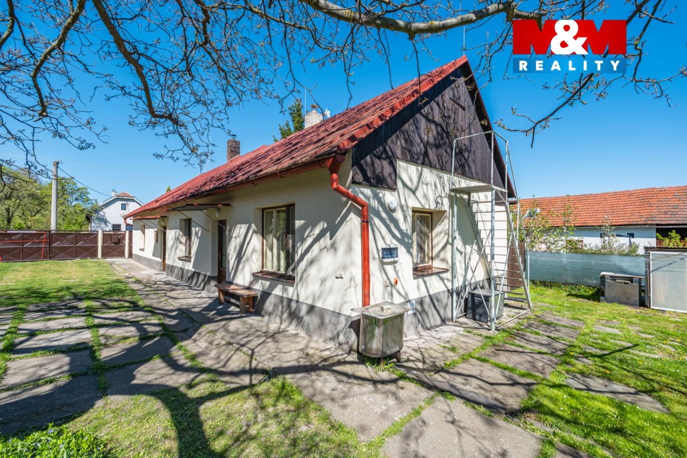 dům ze zahrady