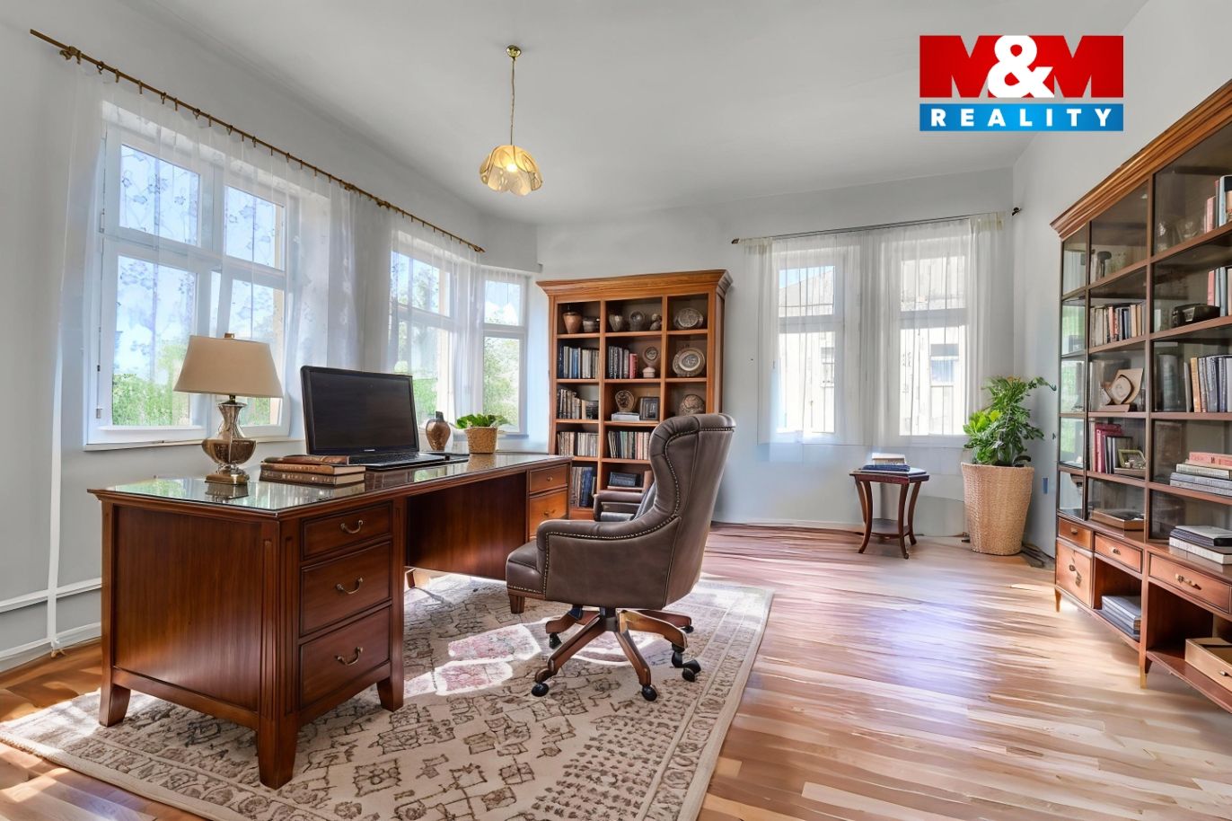 eb8a98d7-3af4-42de-bc88-1946b6af62a4 - Home Office - Luxury - 5.jpg