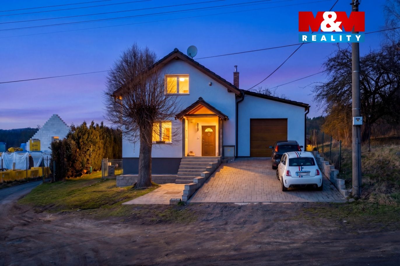 Večerní foto domu