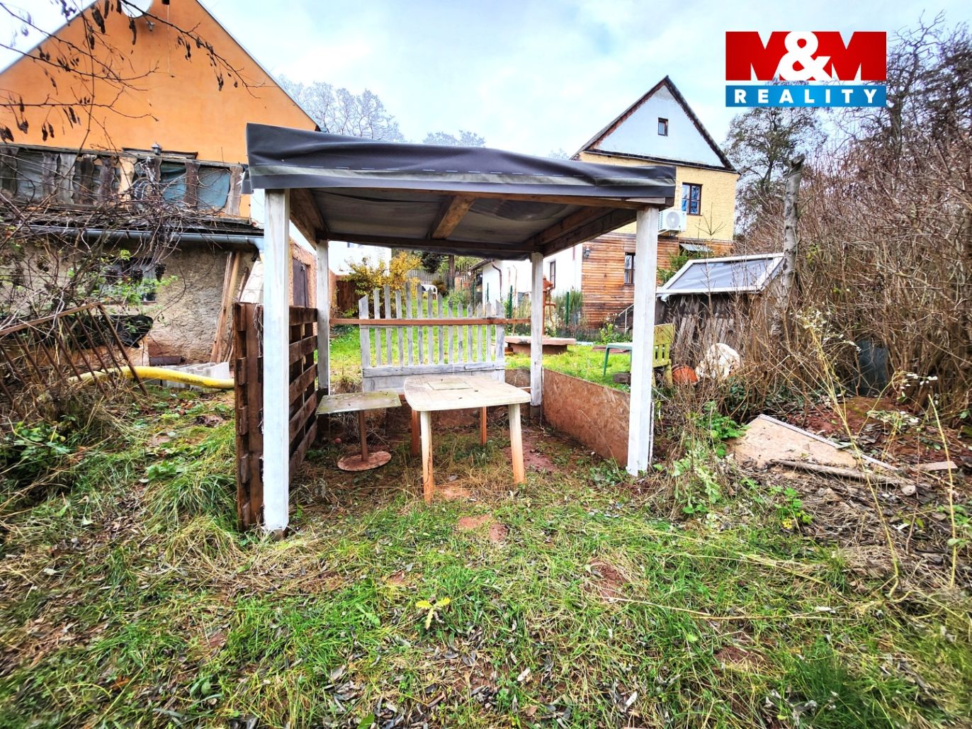 pergola