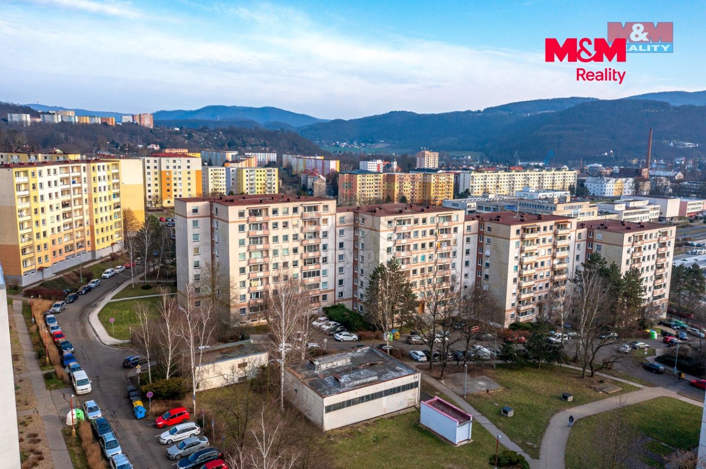Pohled na dům a okolí