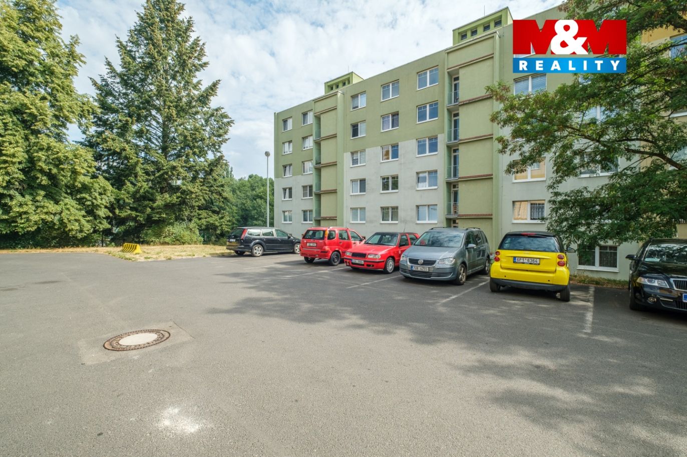 Dům
