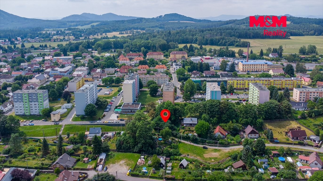 pohled na pozemek