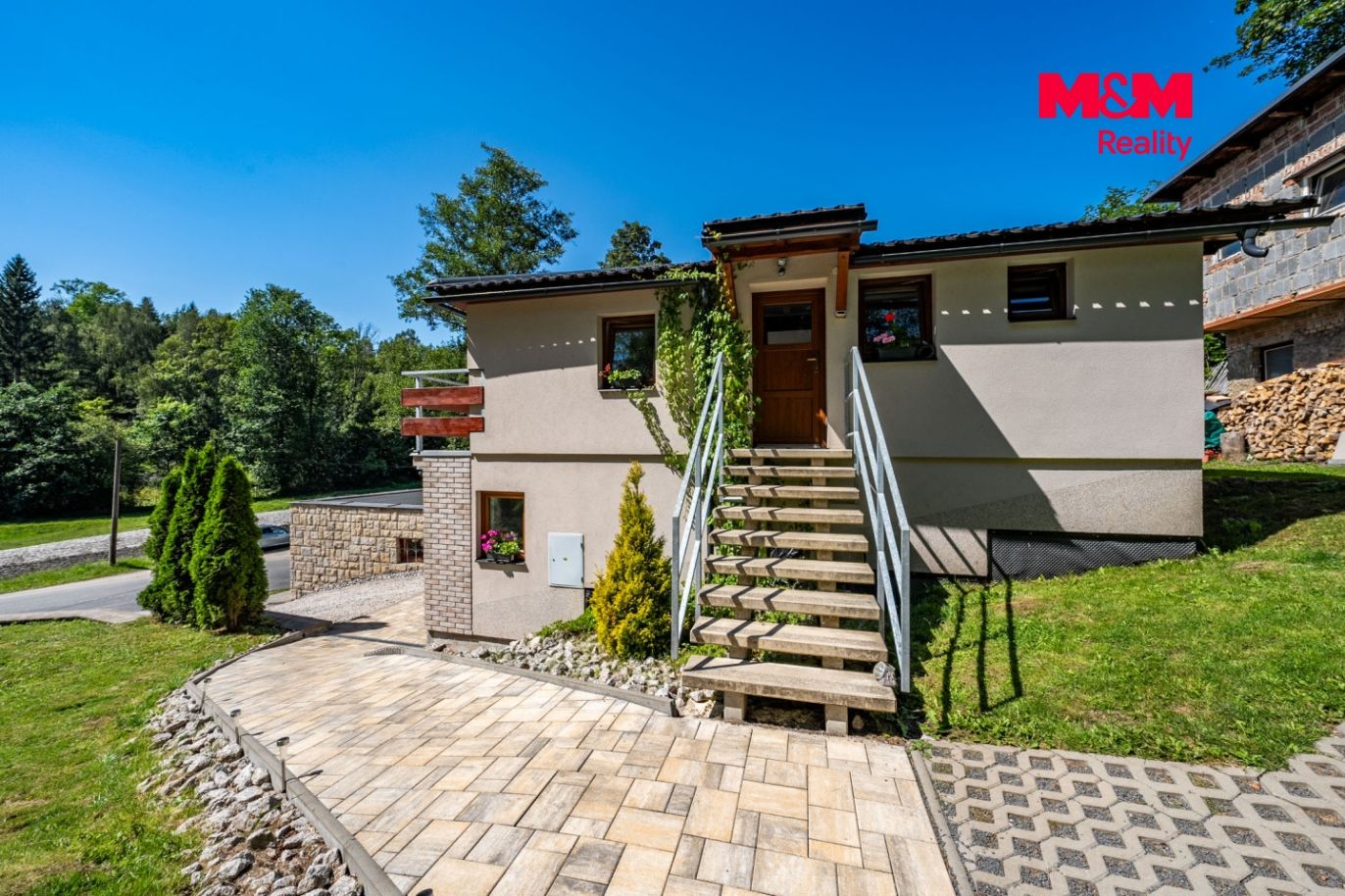 Venkovní vstup do bytu 2+kk 108 m² 