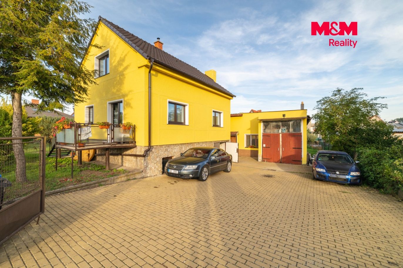 Dům