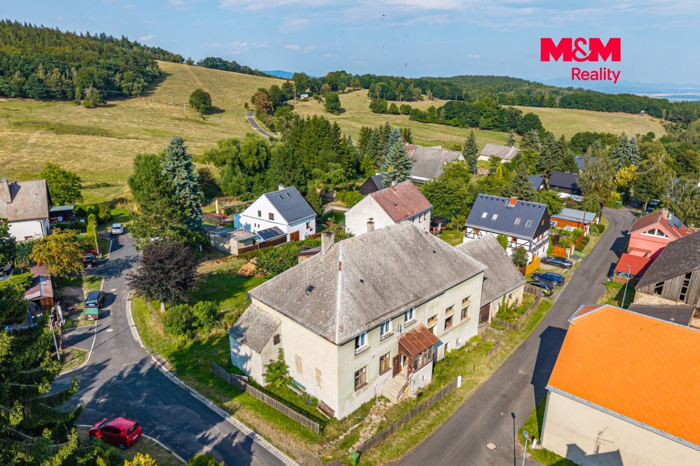 dům