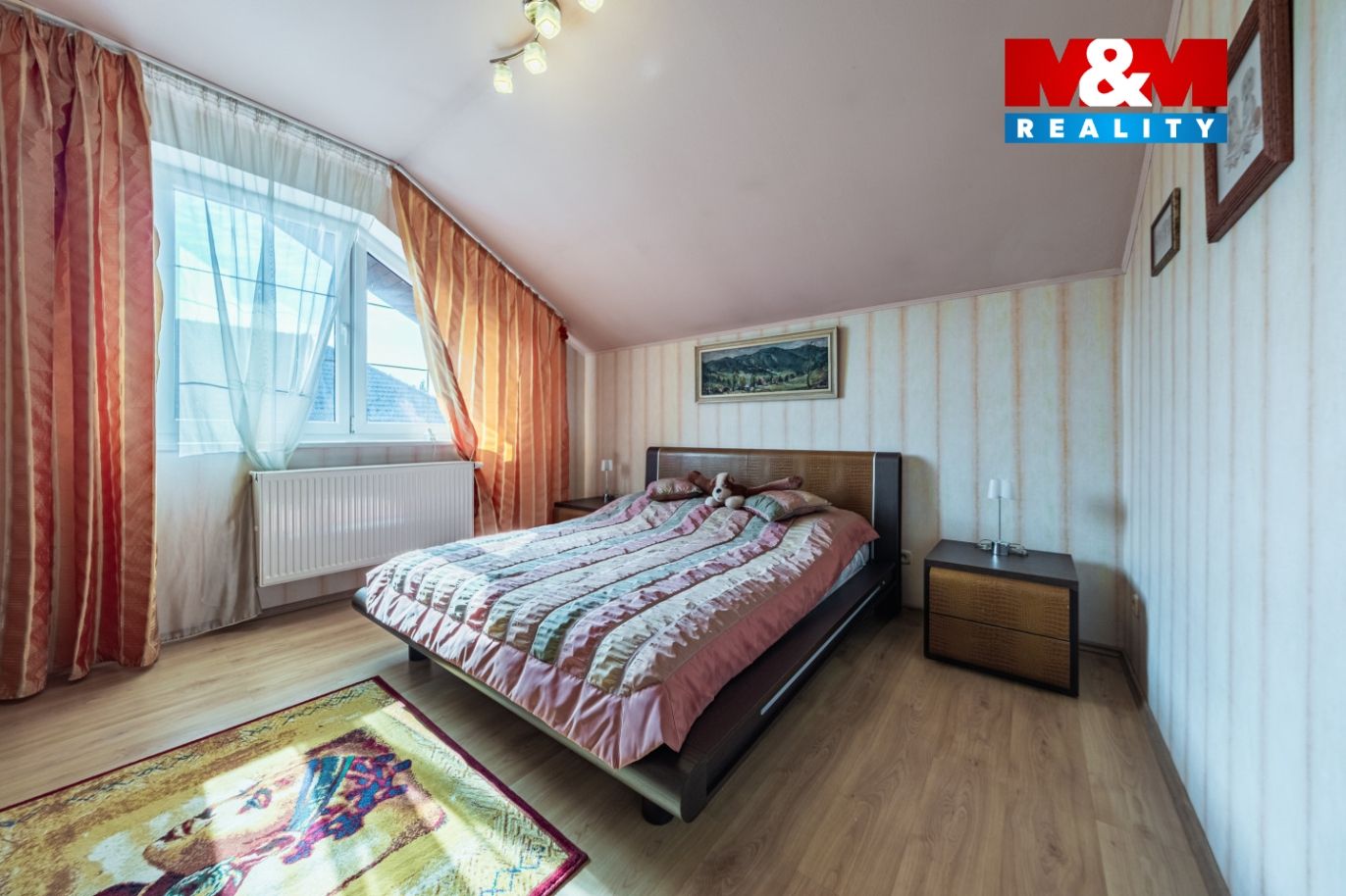 Pronájem rodinného domu, 220 m², Praha, ul. Markvartická