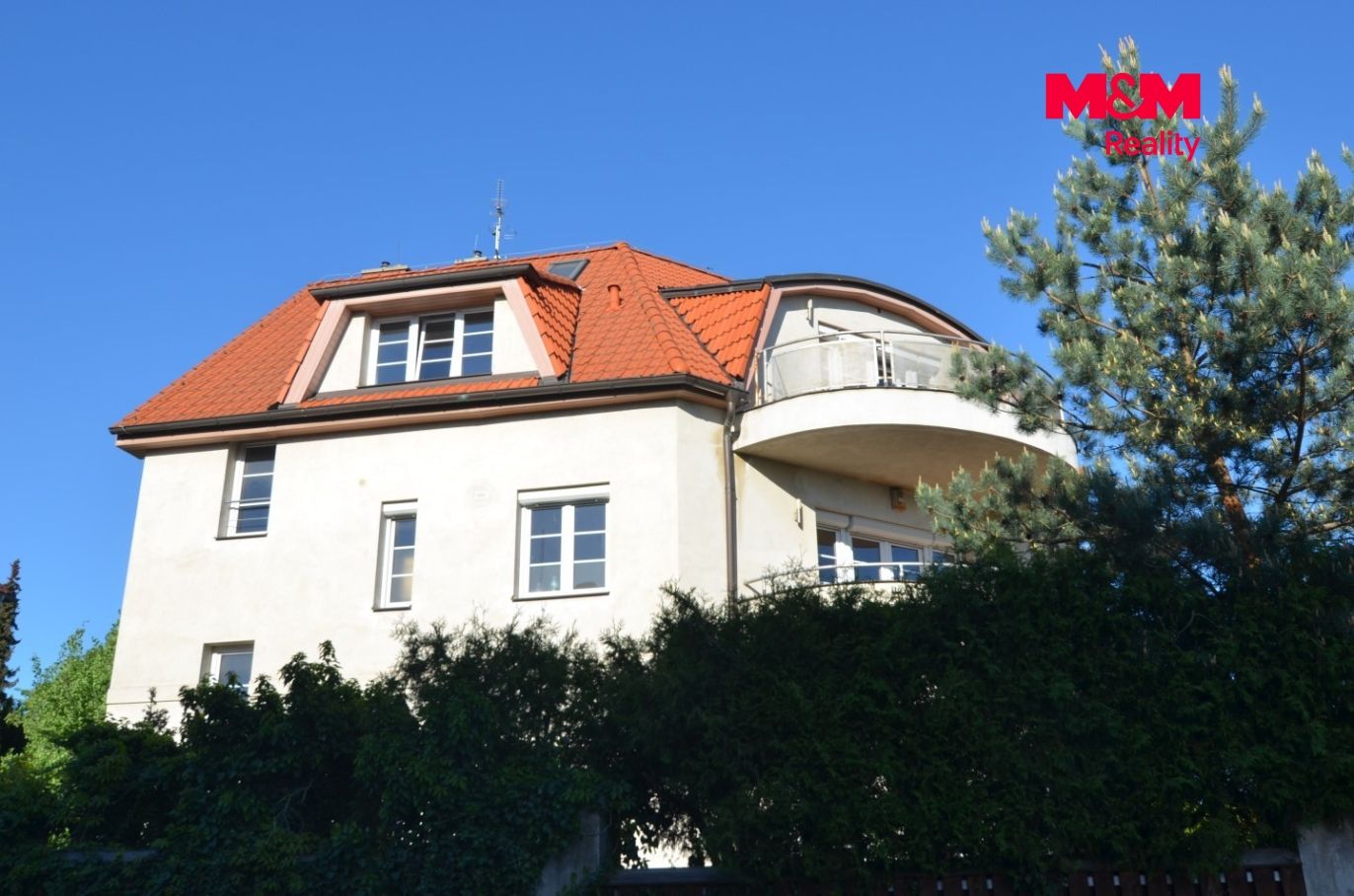 dům