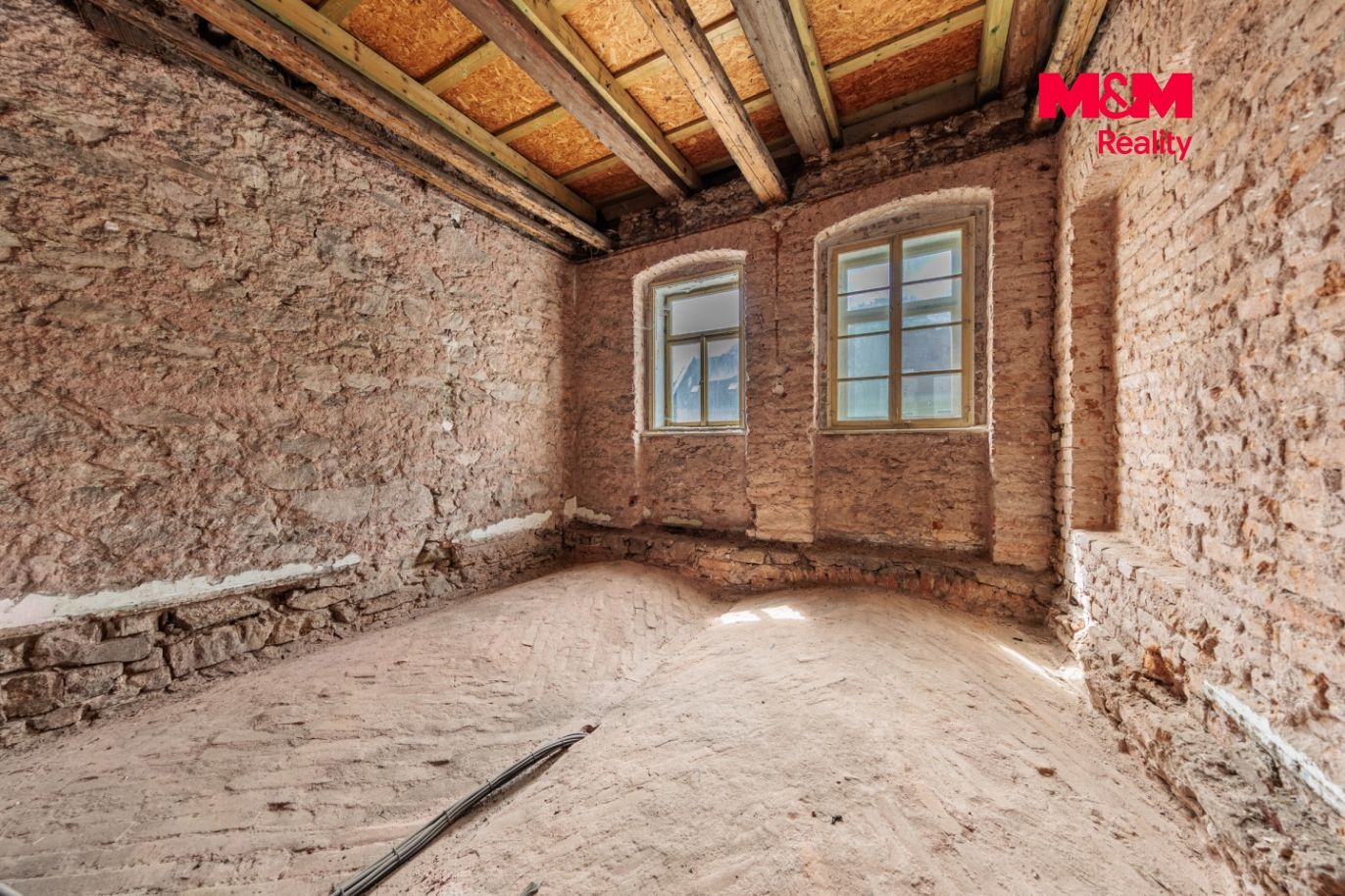 044A4170-HDR.jpg