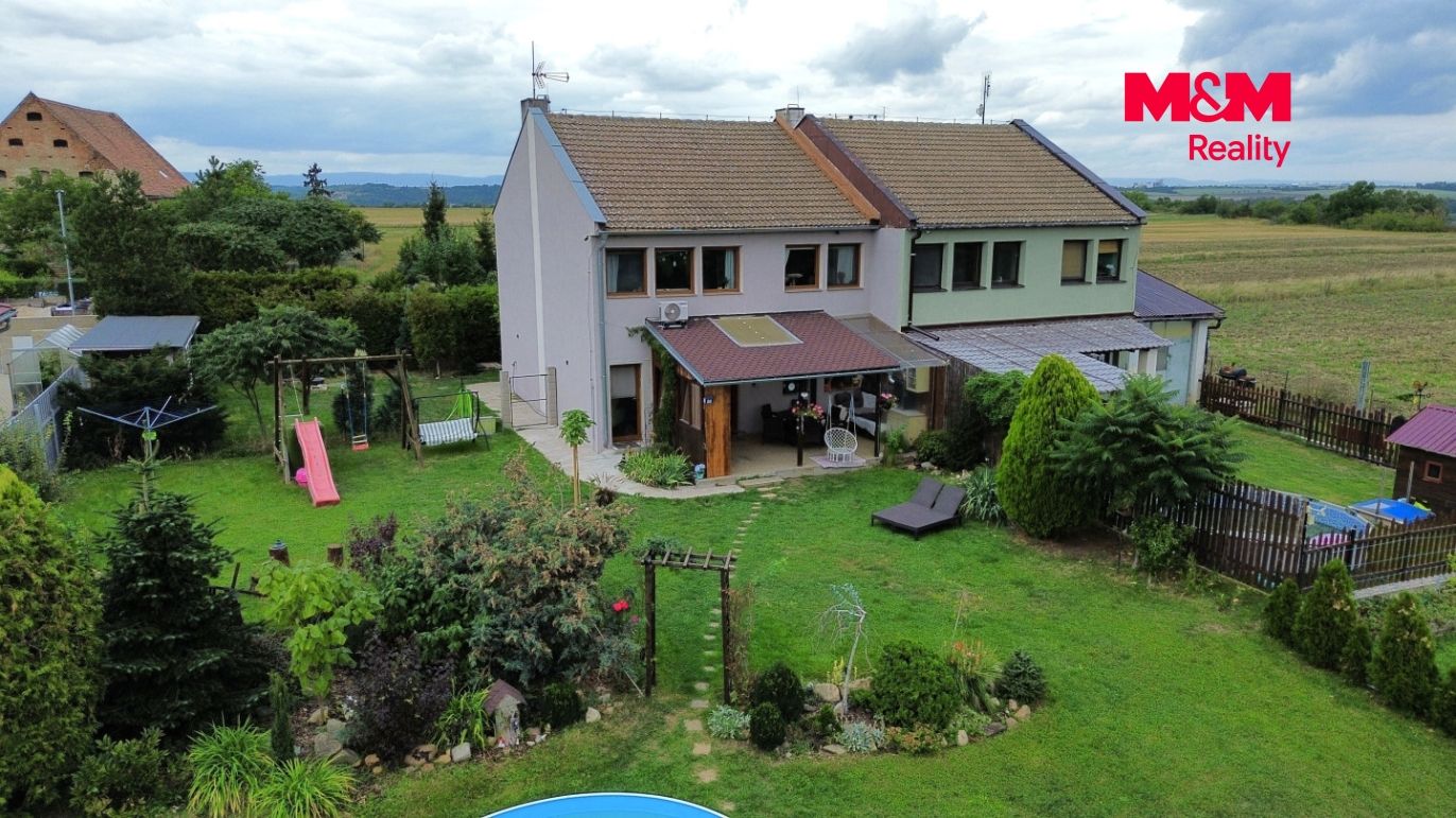 Dům