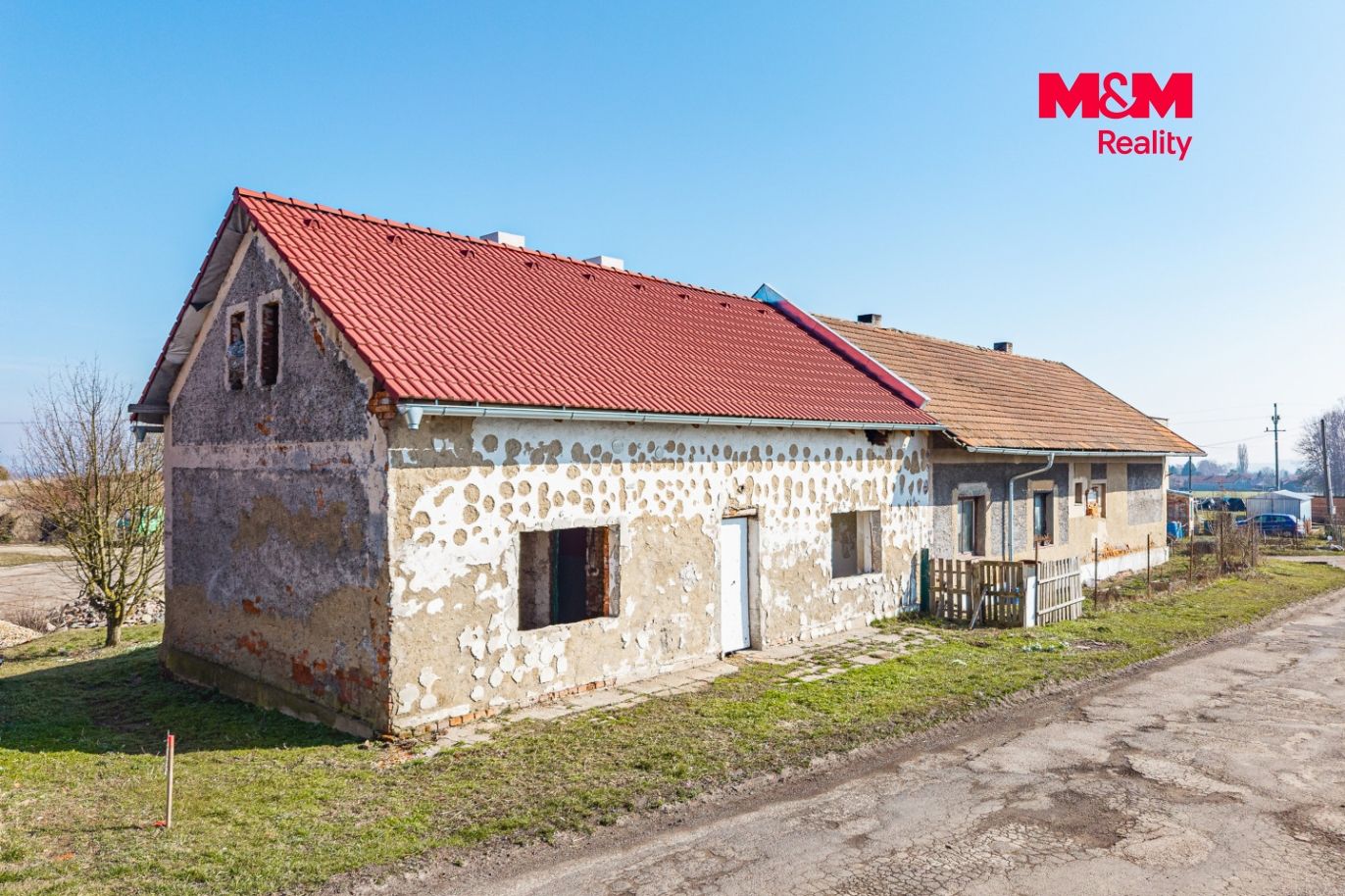 Dům