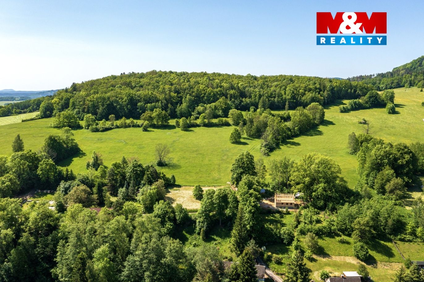 Pohled na pozemek
