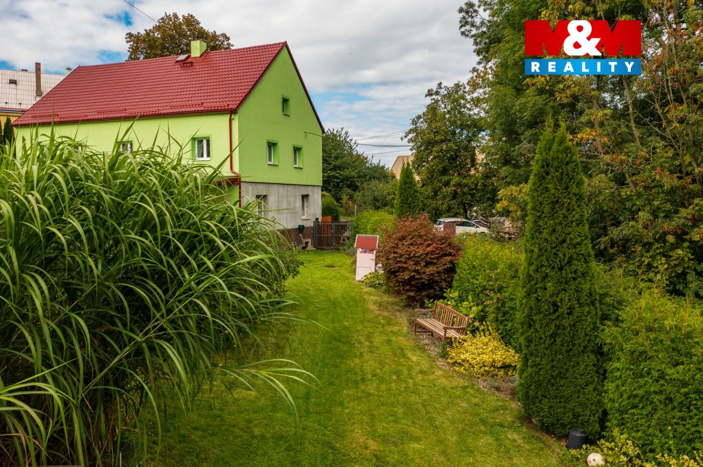dům