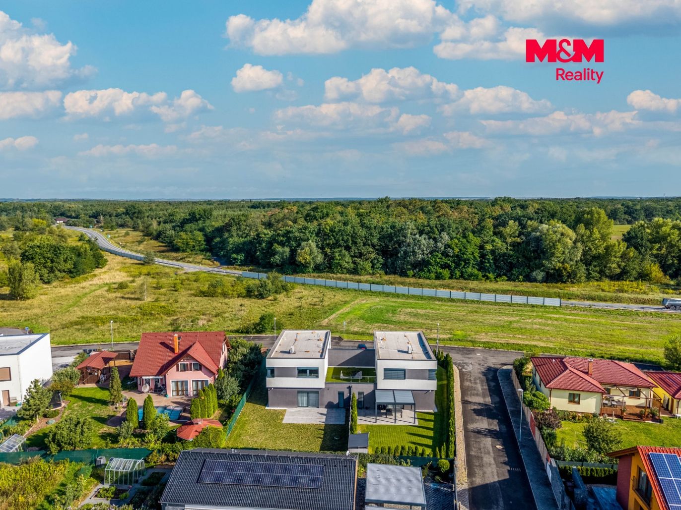 Dům
