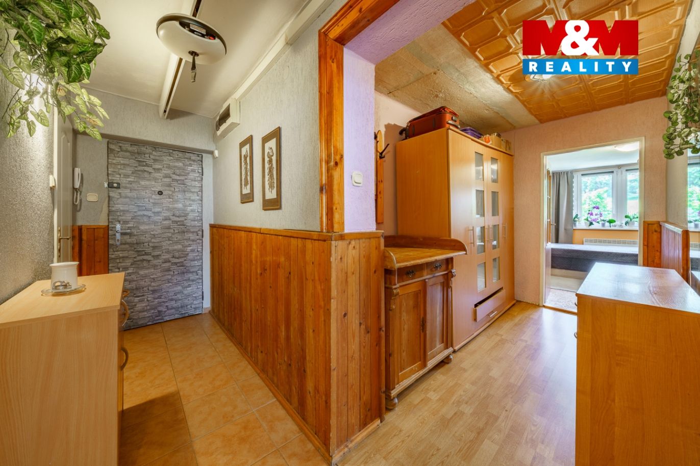 Prodej bytu 3+1, 70 m², Měděnec, ul. Náměstí