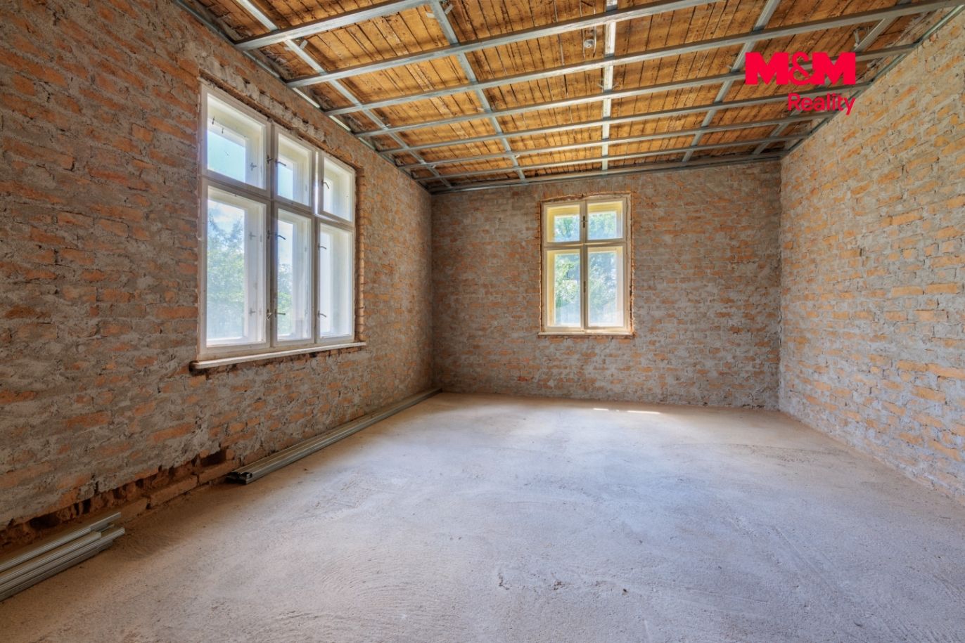6U1A8437-HDR.jpg